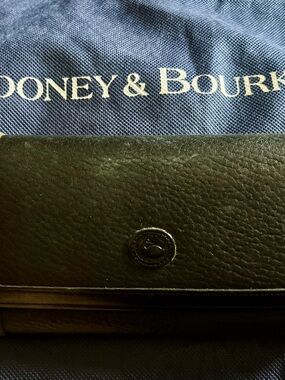 Dooney & Bourke Black Pebbled Leather Continental Wallet